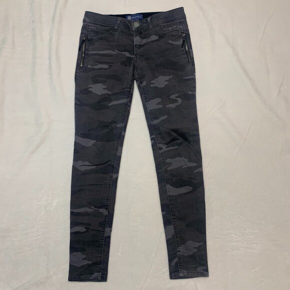 Democracy Camo Jeans Womens Size 4 Grey Skinny Ab Technology Zipper Accent - Picture 1 of 9